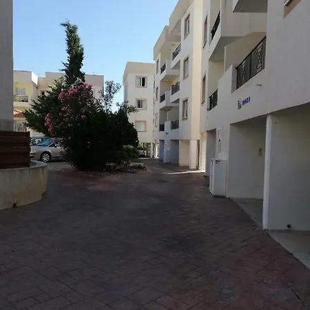 Roman Park Apartment *