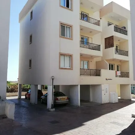 Roman Park Apartment *